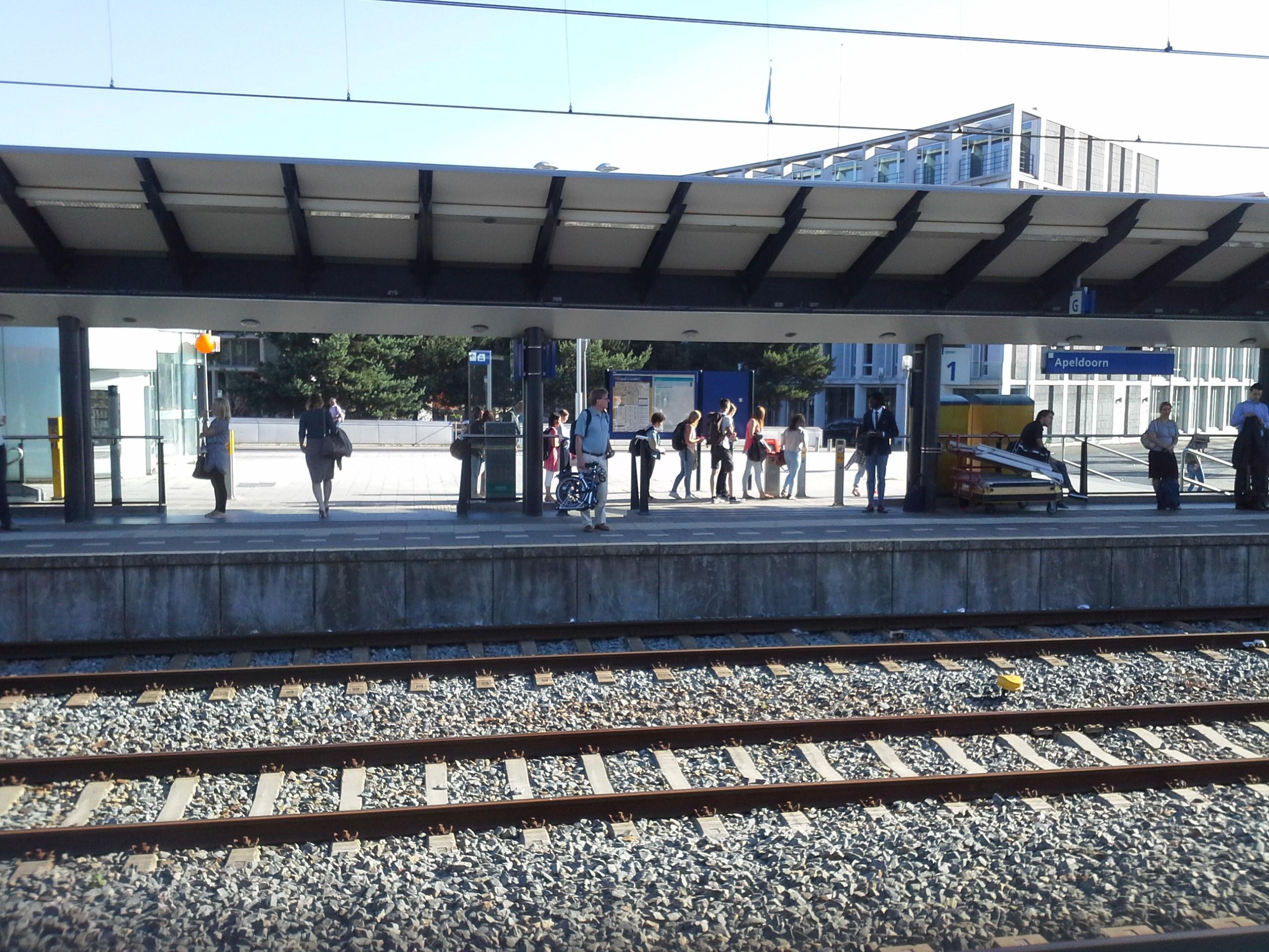 Verwarring in- en uitcheckpalen station Zutphen